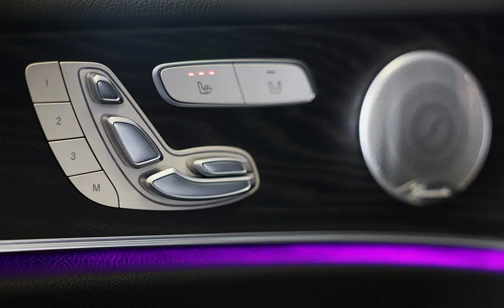 Mercedes-Benz E-Klasse 200 AMG Line / Aut / Leder / Burmeste uit 2020, foto 10