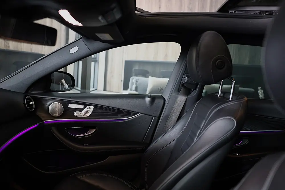 Mercedes-Benz E-Klasse 200 AMG Line / Aut / Leder / Burmeste uit 2020, foto 15