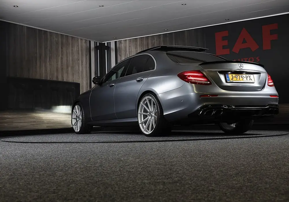Mercedes-Benz E-Klasse 200 AMG Line / Aut / Leder / Burmeste uit 2020, foto 3