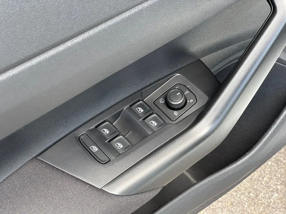 Volkswagen Polo 1.0 TSI 110pk DSG Life | Panoramadak | Carpl uit 2024, foto 10