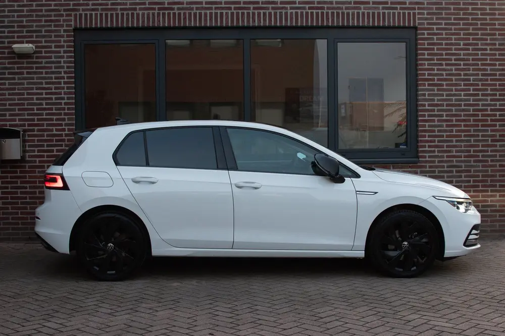 Volkswagen Golf 1.5 eTSI Style *ACC*Memory*Blind spot*Stoelv uit 2020, foto 11