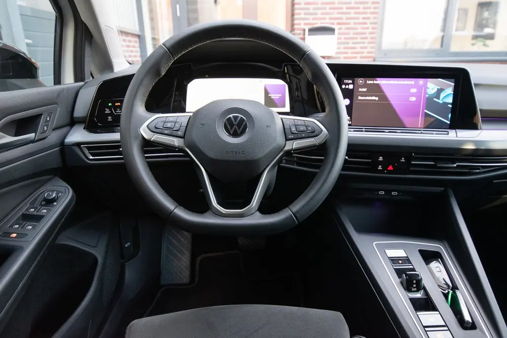 Volkswagen Golf 1.5 eTSI Style *ACC*Memory*Blind spot*Stoelv uit 2020, foto 14
