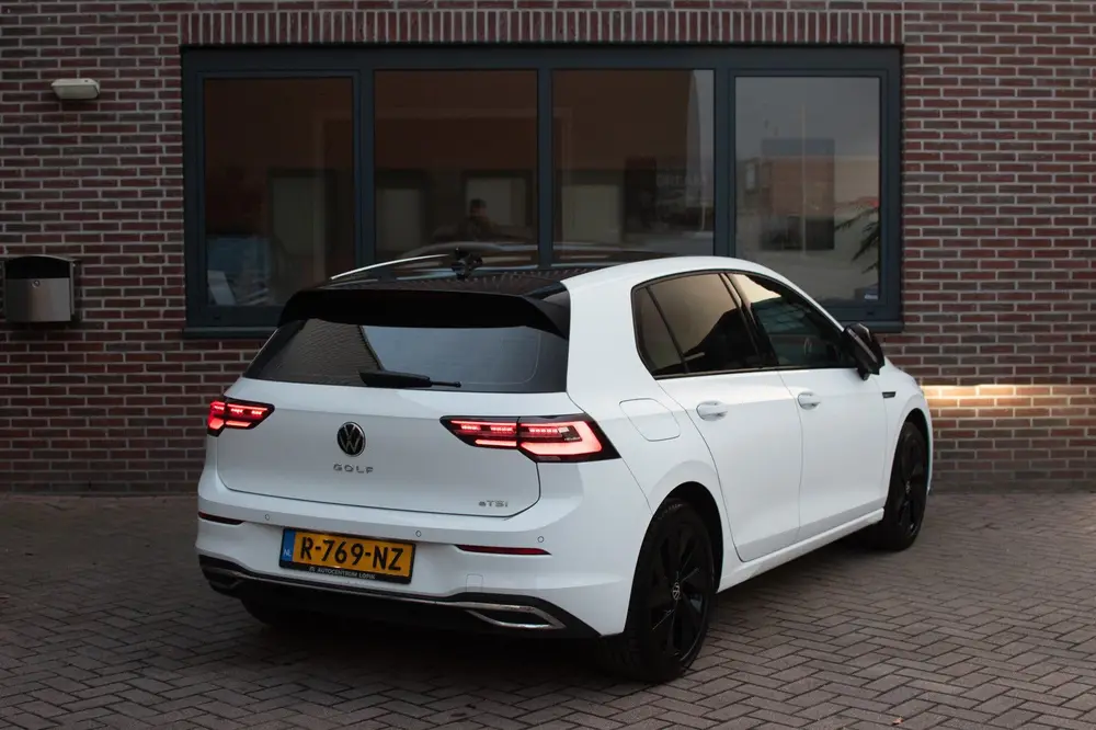 Volkswagen Golf 1.5 eTSI Style *ACC*Memory*Blind spot*Stoelv uit 2020, foto 2