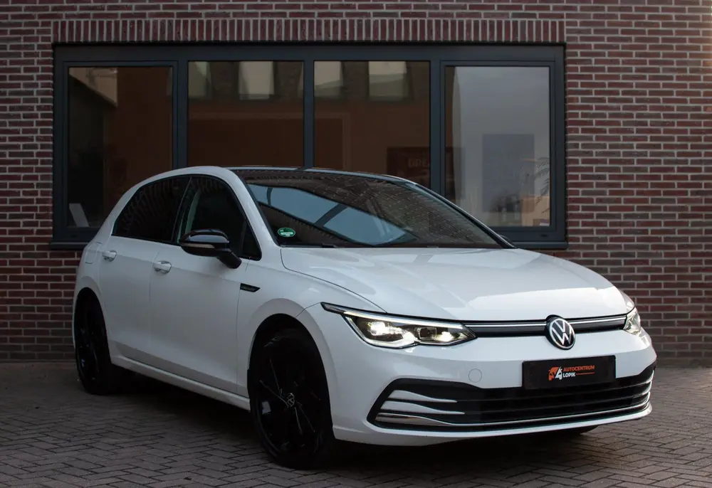 Volkswagen Golf 1.5 eTSI Style *ACC*Memory*Blind spot*Stoelv uit 2020, foto 6