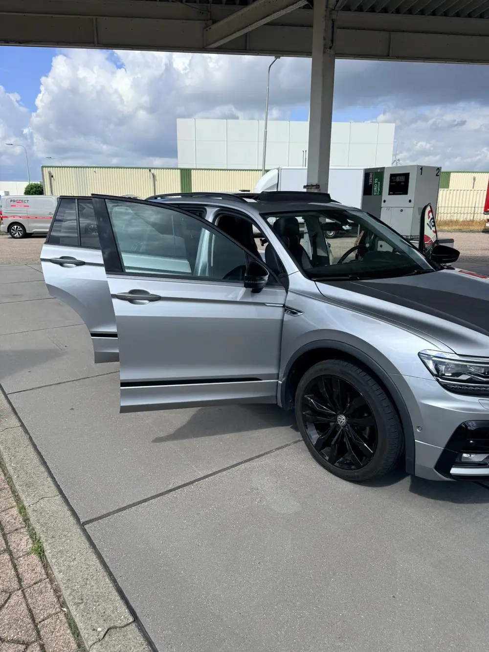 Volkswagen Tiguan Allspace Tiguan 1.5 TSI 150pk 2020 Grijs uit 2020, foto 12