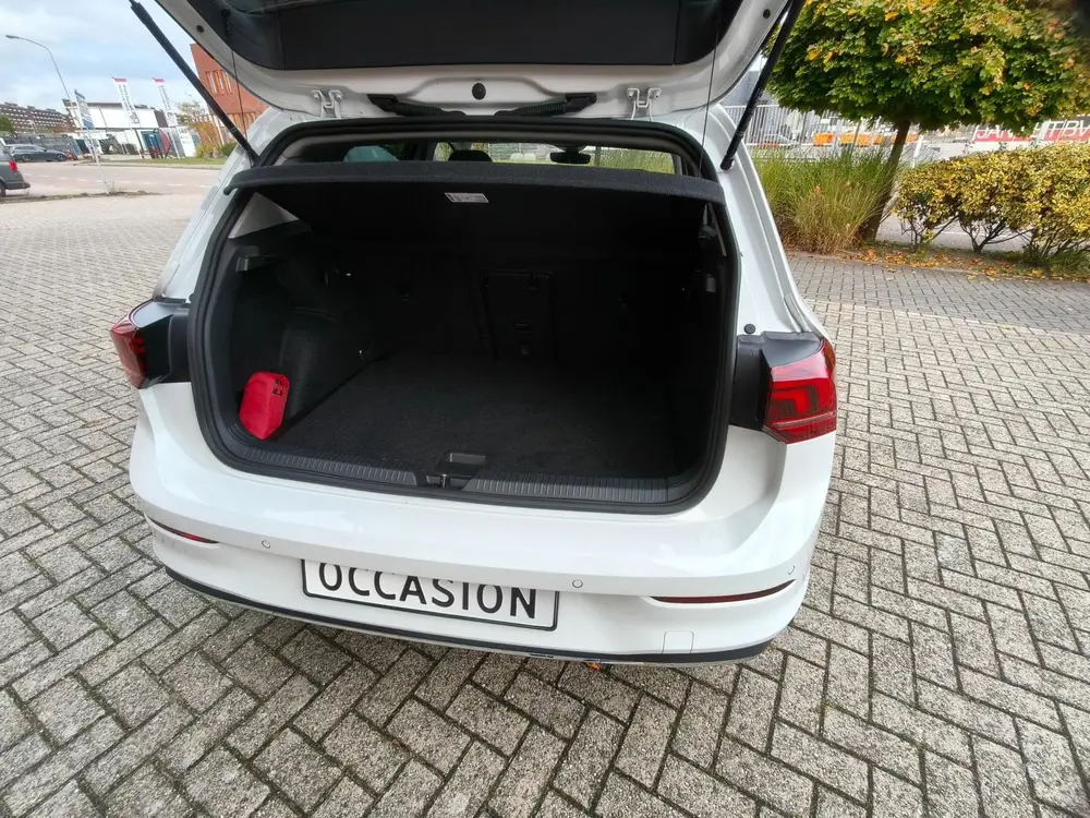 Volkswagen Golf 1.5 eTSI Life Edition GOAL uit 2025, foto 13