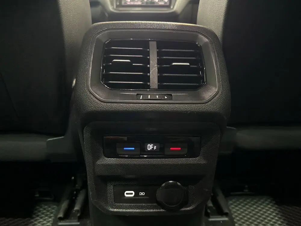 Volkswagen TIGUAN 1.4 TSI Plug-in eHybrid R-Line IQ Lights|3 uit 2021, foto 12