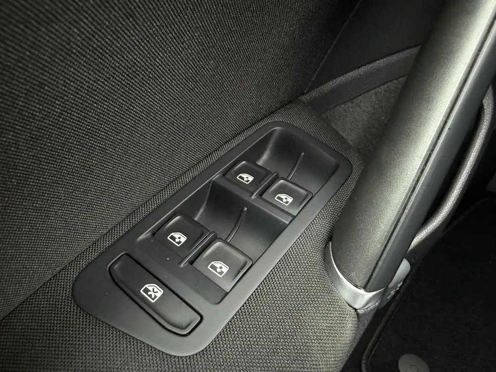 Volkswagen Golf 1.0 TSI Comfortline ✓Navigatie ✓Apple Ca uit 2020, foto 9