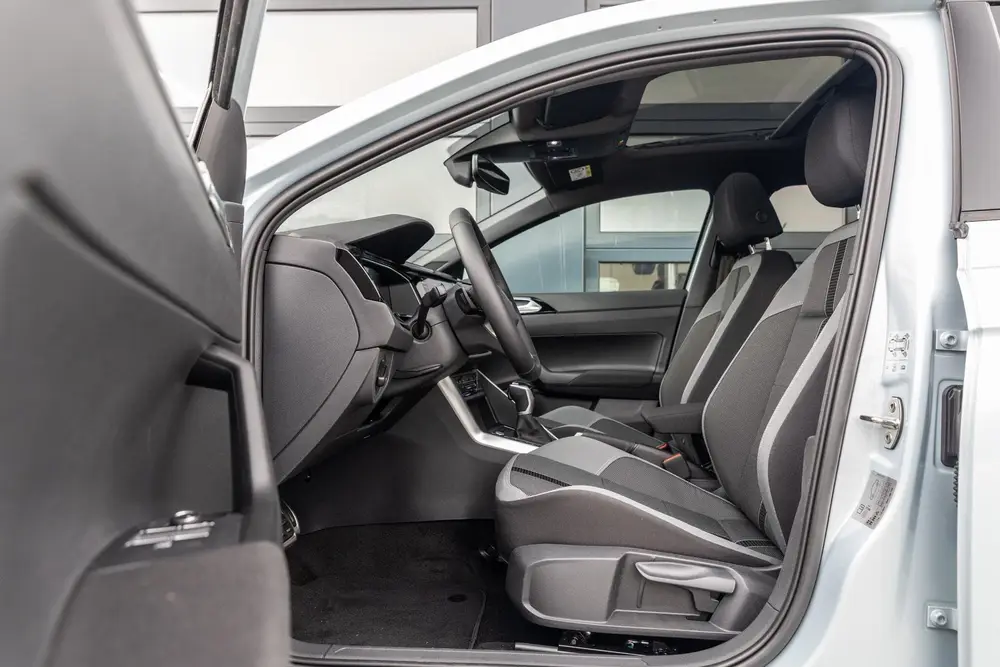 Volkswagen Polo 1.0 TSI 95pk DSG Edition 50 | Panoramadak | uit 2026, foto 16