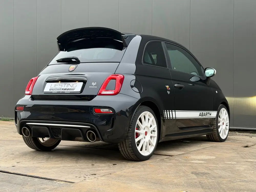 Abarth 695 uit 2021, foto 10