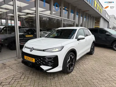 Volkswagen T-Roc 1.5 eTSI R-Line MODEL 2026 Business 150PK / uit 2025