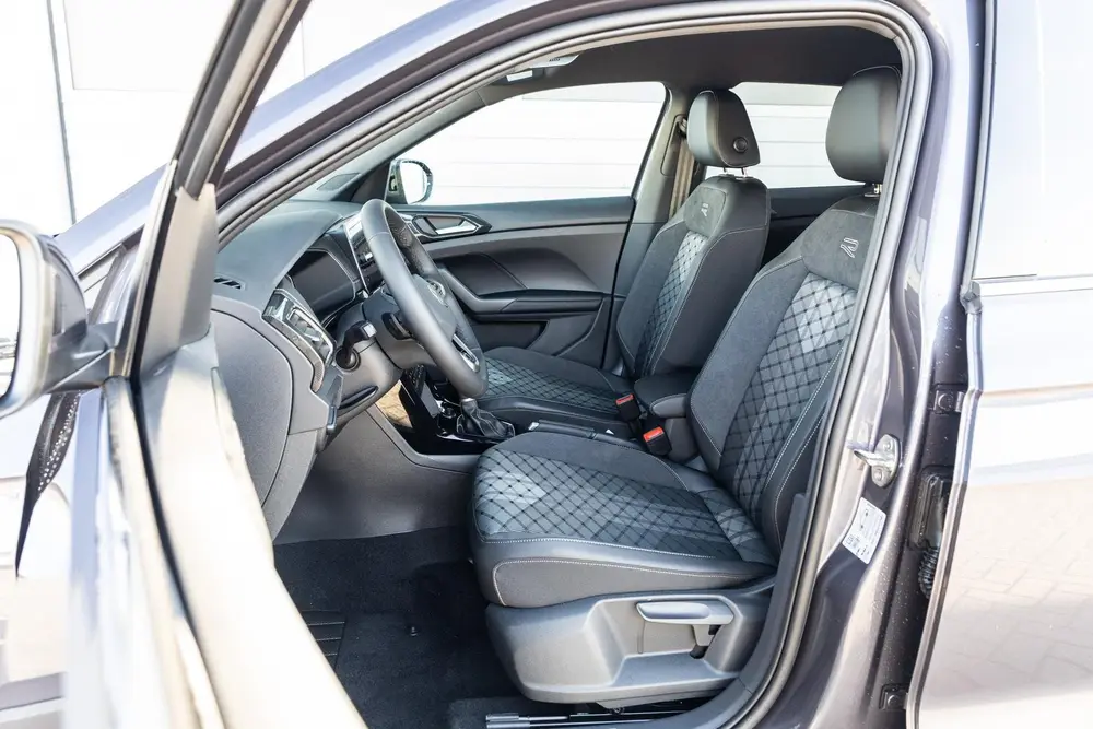 Volkswagen T-Cross 1.0 TSI 115pk DSG R-Line Edition | Trekha uit 2026, foto 4