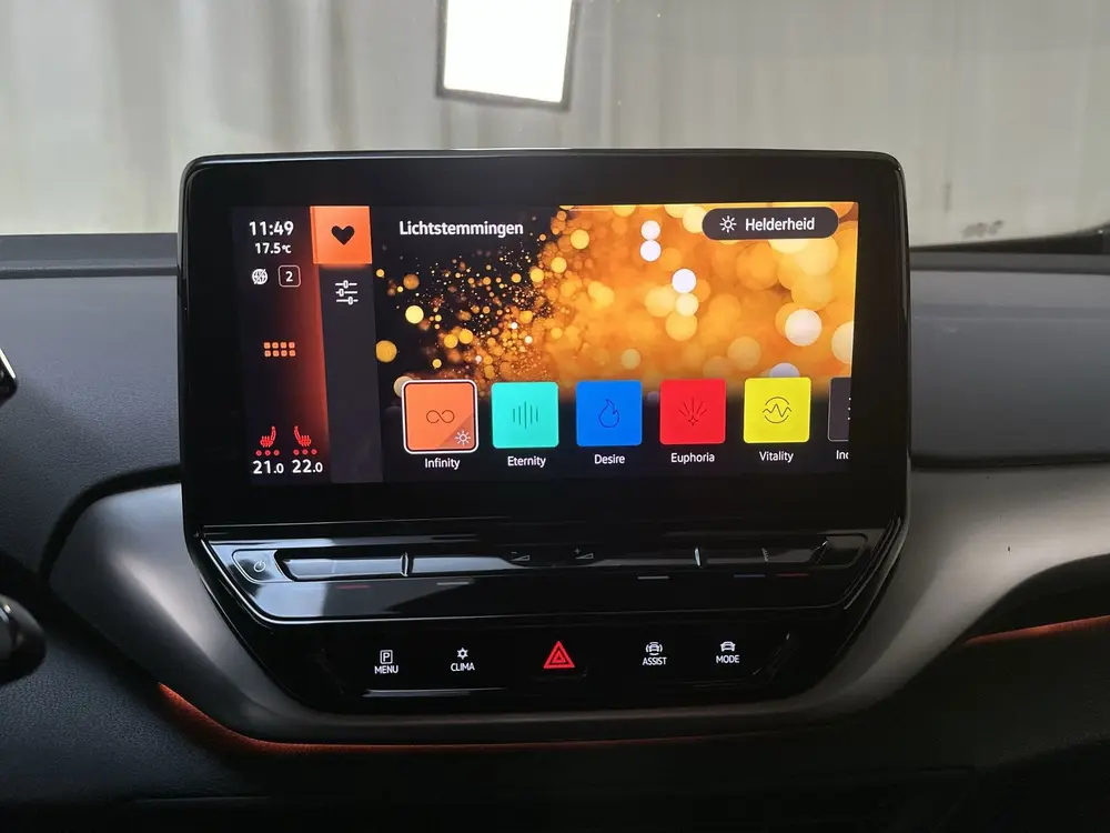 Volkswagen ID.4 Life 77 kWh Camera Sfeerverlichting Stoelver uit 2021, foto 14