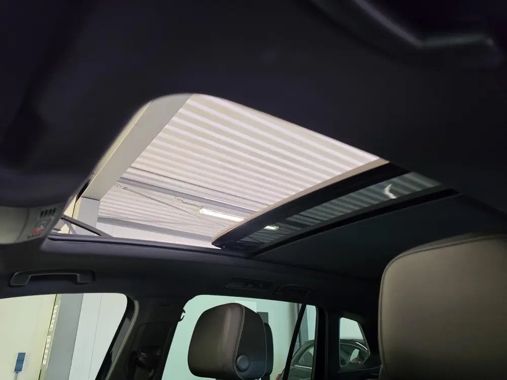 Volkswagen Tiguan 1.5 TSI R-Line Business+ | Panoramadak | C uit 2021, foto 15