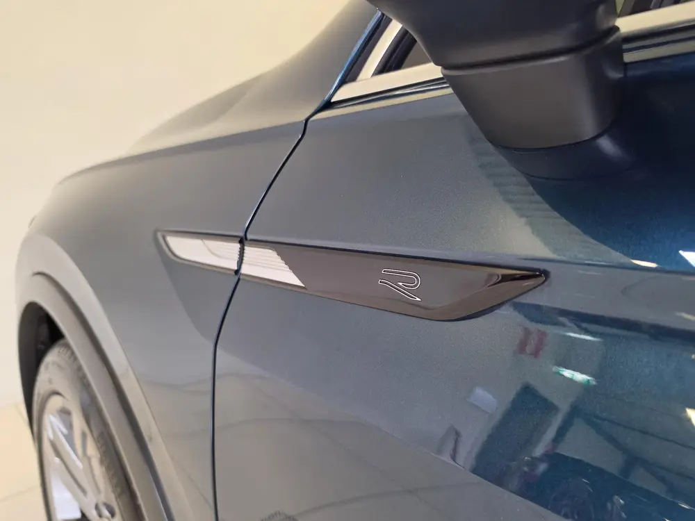 Volkswagen Tiguan 1.5 TSI R-Line Business+ | Panoramadak | C uit 2021, foto 17