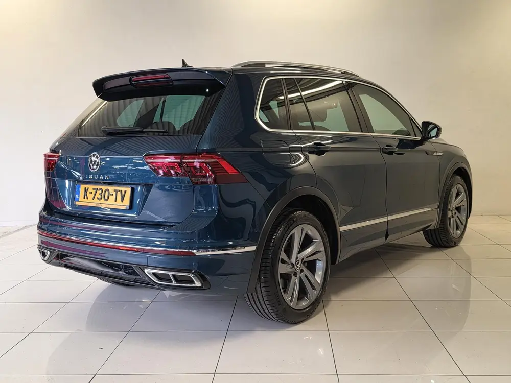 Volkswagen Tiguan 1.5 TSI R-Line Business+ | Panoramadak | C uit 2021, foto 2