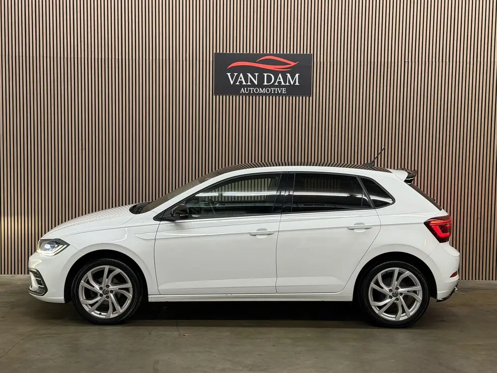 Volkswagen Polo 1.0 TSI R-Line 2022 DSG IQ-LIGHT CAMERA CRUI uit 2022, foto 5