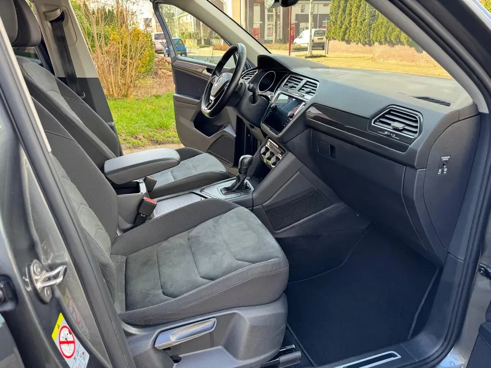 Volkswagen Tiguan Allspace Tiguan 1.5 TSI 150pk 2021 R-Line uit 2021, foto 19