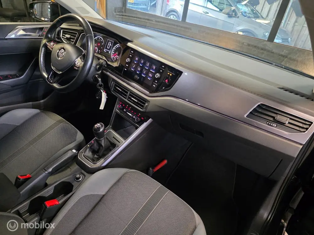 Volkswagen Polo 1.0 TSI Highline Business R-Line 1e Eig Deal uit 2020, foto 19