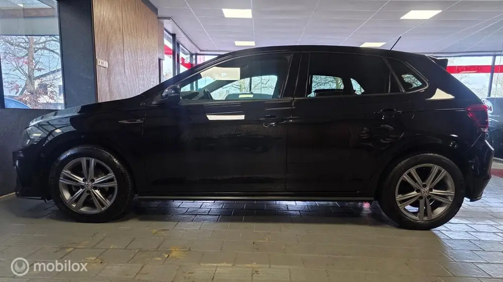 Volkswagen Polo 1.0 TSI Highline Business R-Line 1e Eig Deal uit 2020, foto 3
