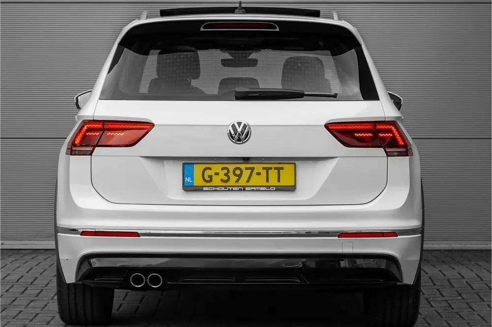 Volkswagen Tiguan 1.5 TSI DSG R-Line Pano ACC Camera CarPlay uit 2019, foto 12