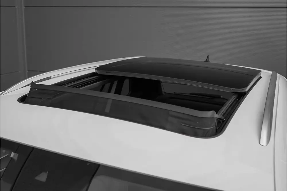 Volkswagen Tiguan 1.5 TSI DSG R-Line Pano ACC Camera CarPlay uit 2019, foto 19