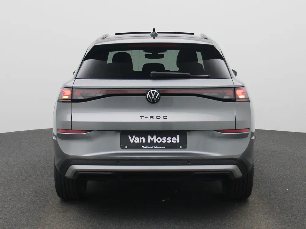 Volkswagen T-Roc 1.5 eTsi Style First Edition | DEMO | PANOR uit 2026, foto 5