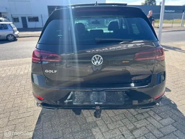 Volkswagen Golf 1.5 TSI Highline Business R uit 2019, foto 13