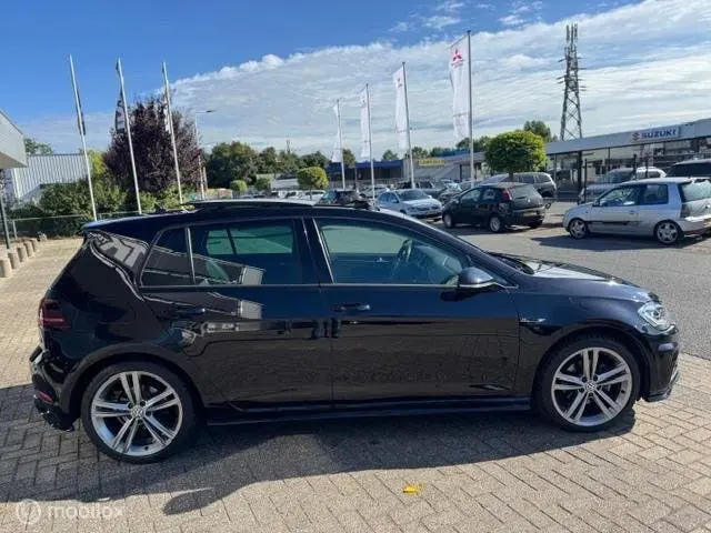 Volkswagen Golf 1.5 TSI Highline Business R uit 2019, foto 14