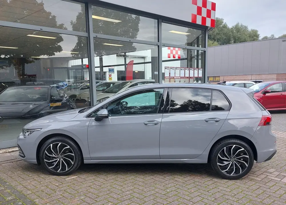 Volkswagen Golf 1.5 TSI Life Business 17 inch Sport st uit 2020, foto 5