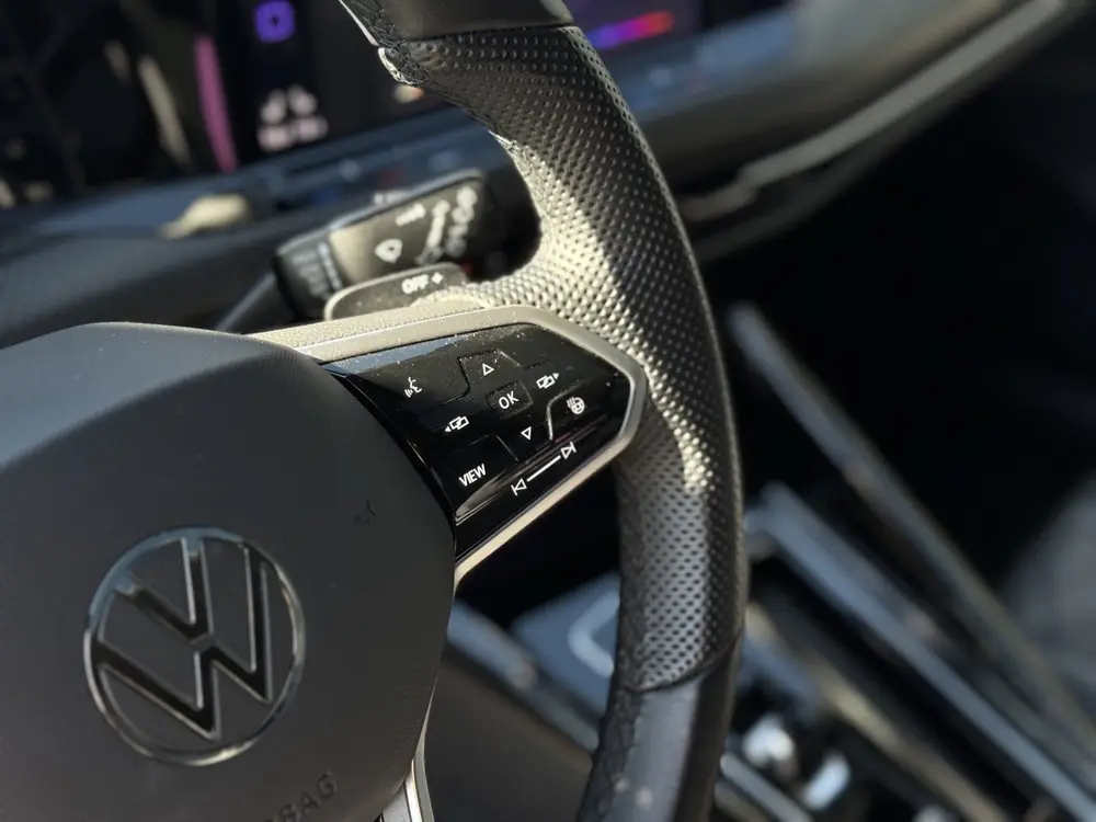 Volkswagen Golf 1.5 eTSI R-Line Business Pano Sfeer uit 2023, foto 8