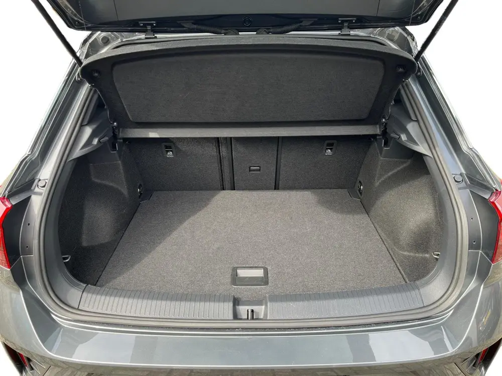 Volkswagen T-Roc 1.5 TSI R-Line Edition | Panoramadak | Park uit 2025, foto 10