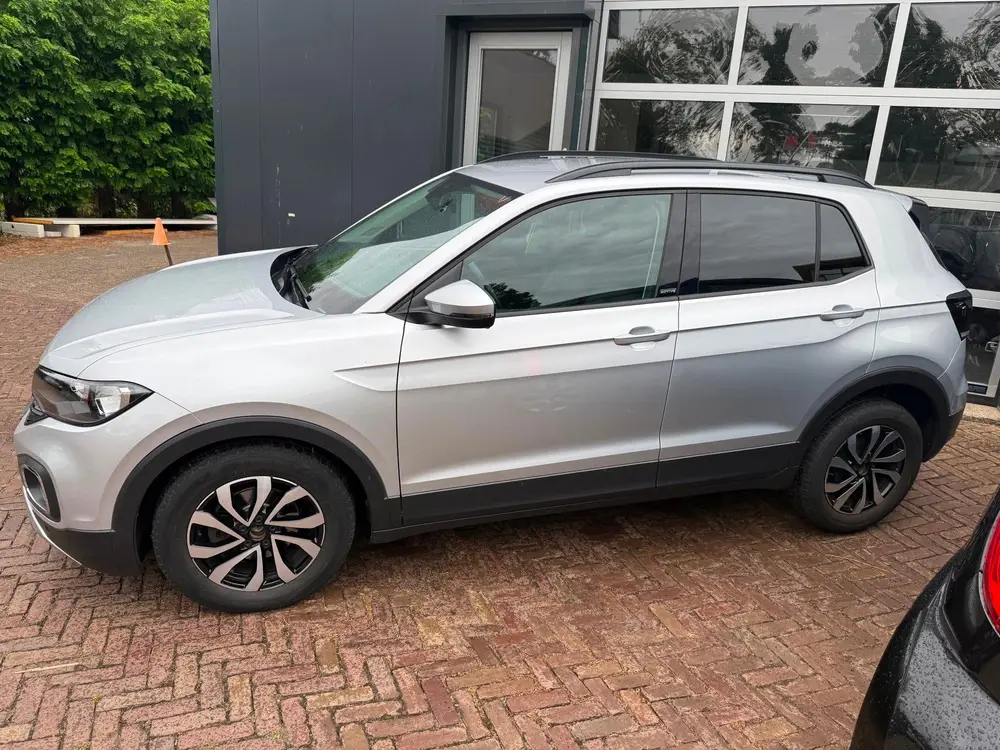 Volkswagen T-Cross 1.0 TSI Active | ACC | Trekhaak | Navigat uit 2022, foto 3