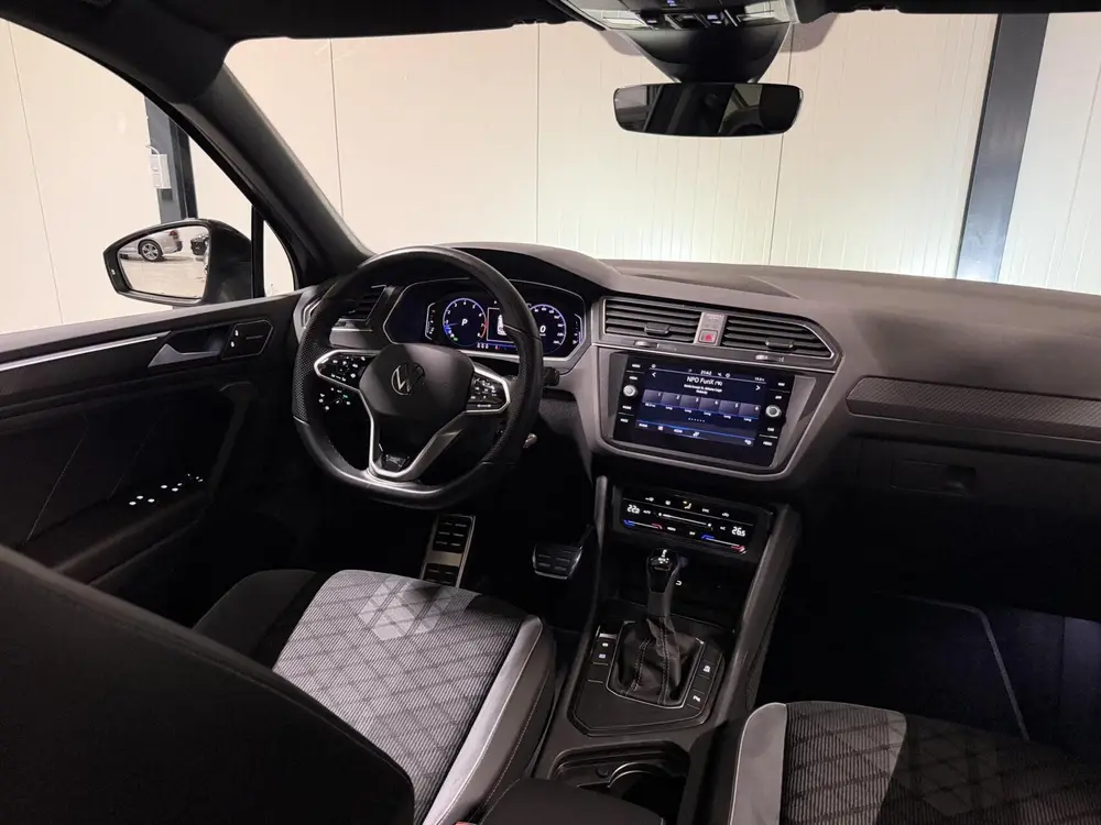 Volkswagen Tiguan 1.5 TSI R-Line Pano Virtual Harman Kardon uit 2021, foto 11