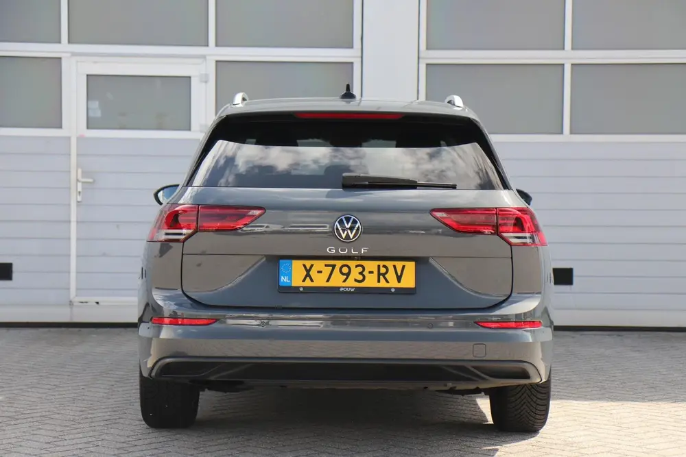 Volkswagen Golf Variant 1.0 TSI 110pk Life | Navigatie | Get uit 2024, foto 10