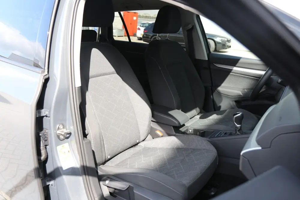 Volkswagen Golf Variant 1.0 TSI 110pk Life | Navigatie | Get uit 2024, foto 14