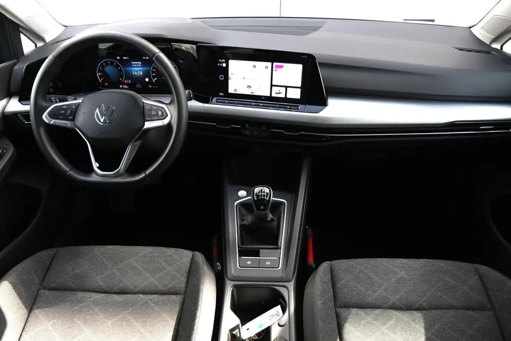 Volkswagen Golf Variant 1.0 TSI 110pk Life | Navigatie | Get uit 2024, foto 5
