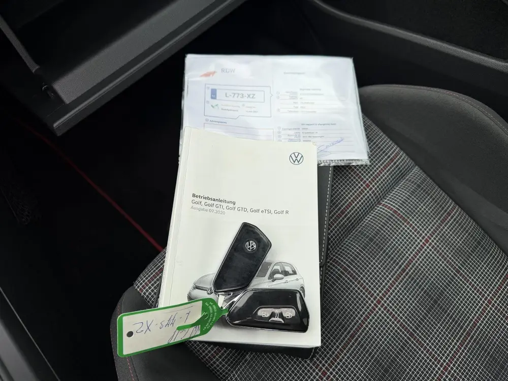 Volkswagen Golf 2.0 TSI GTI 245PK | Panoramadak | Stoel- en uit 2020, foto 16