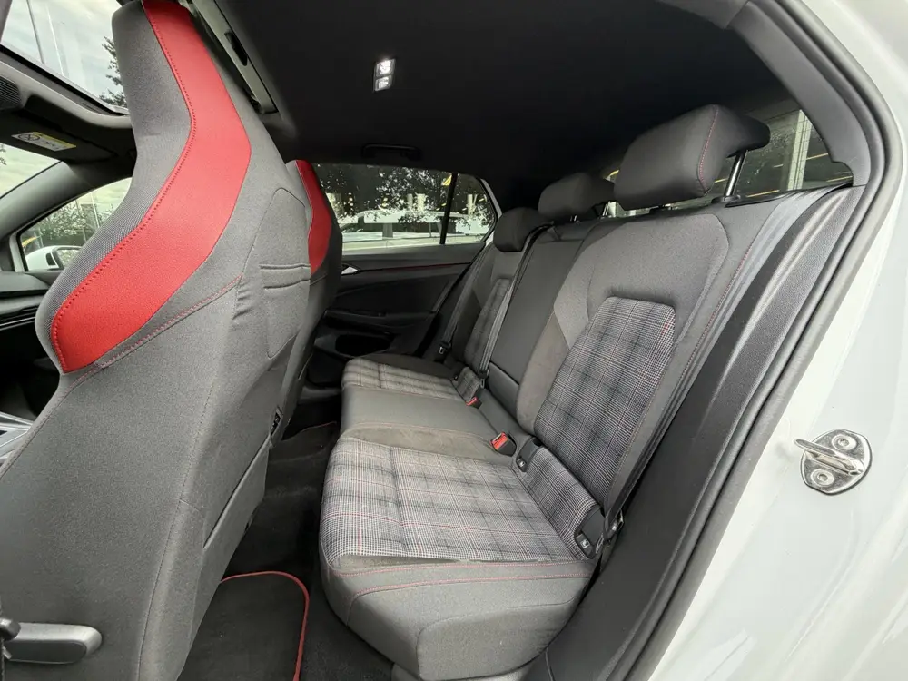 Volkswagen Golf 2.0 TSI GTI 245PK | Panoramadak | Stoel- en uit 2020, foto 9