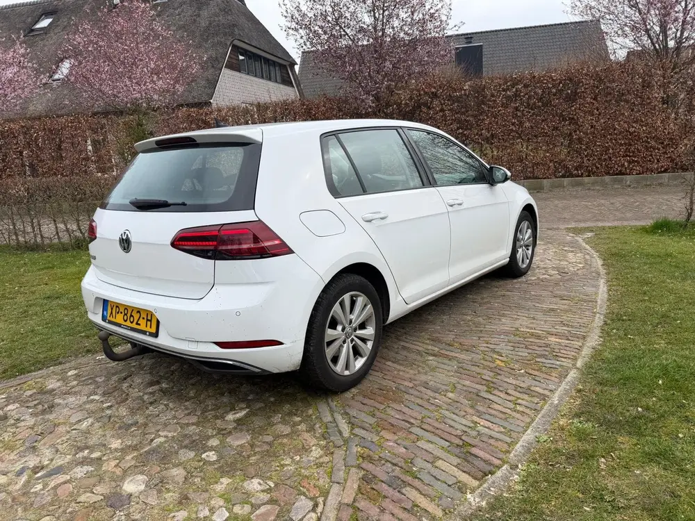Volkswagen Golf 1.0 TSI Comfortline Business-NAVI-PDC-STOELV uit 2019, foto 5