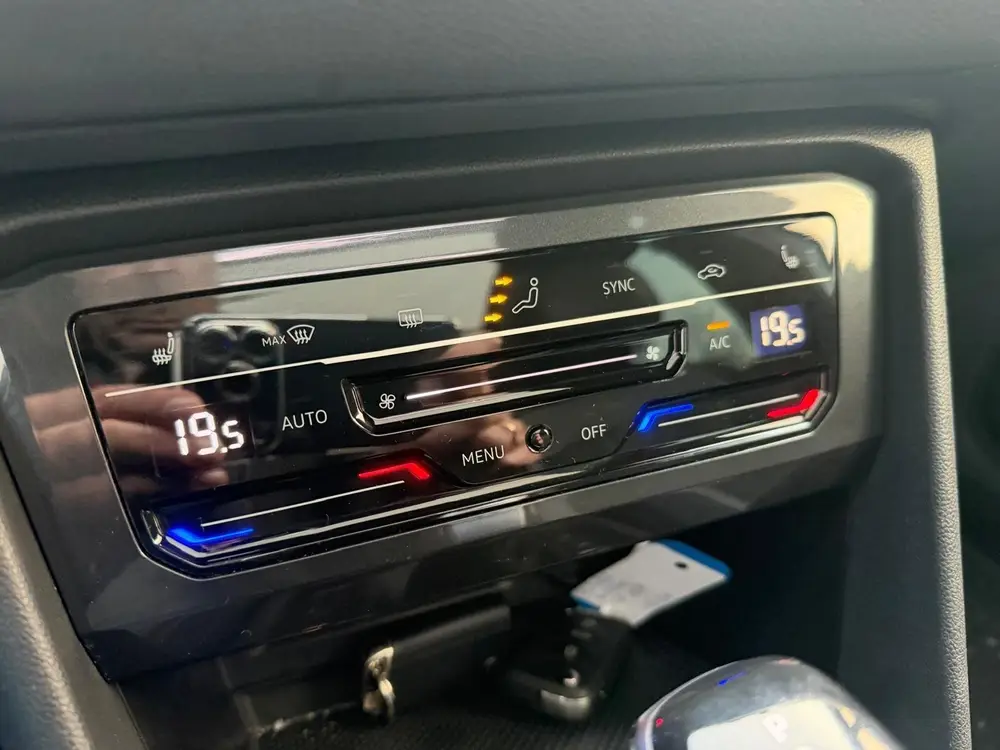 Volkswagen Tiguan 1.5 TSI 2X R-Line -VIRTUEL-PANO-CAMERA-LED uit 2022, foto 14