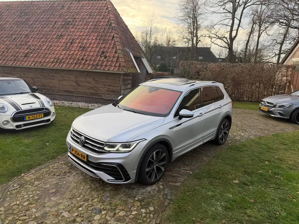 Volkswagen Tiguan 1.5 TSI 2X R-Line -VIRTUEL-PANO-CAMERA-LED uit 2022, foto 3
