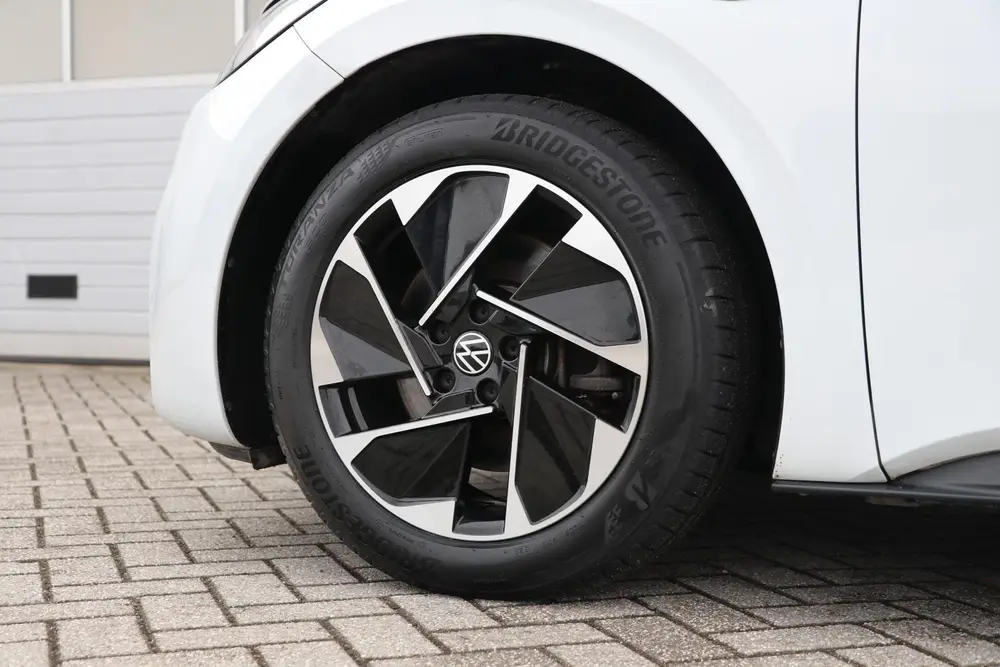 Volkswagen ID.3 First 58 kWh 204pk | Parkeersensoren | Navig uit 2020, foto 13