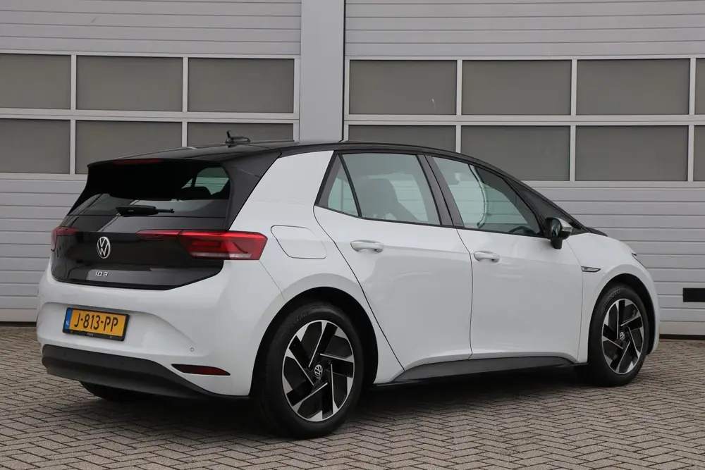 Volkswagen ID.3 First 58 kWh 204pk | Parkeersensoren | Navig uit 2020, foto 2