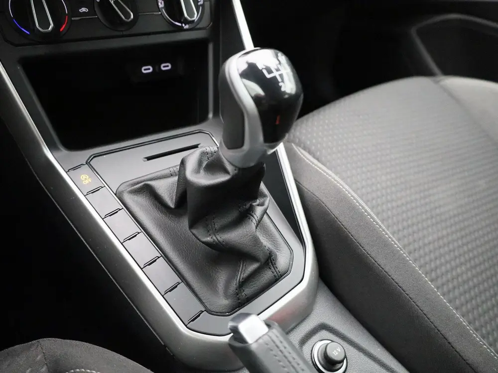 Volkswagen Polo 1.0 TSI Life Edition | Parkeersensoren achte uit 2025, foto 16