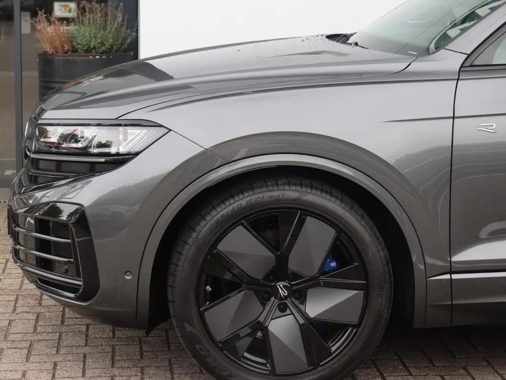 Volkswagen Touareg 3.0 TSi eHybrid 4MOTION R | Trekhaak | Pu uit 2025, foto 6