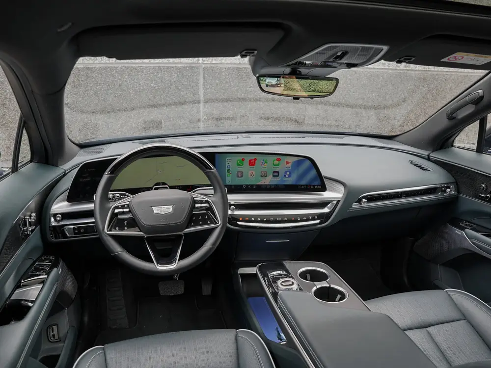 Cadillac Lyriq 600 E4 Sport | Exclusieve kleur | Elek. Achte uit 2025, foto 3