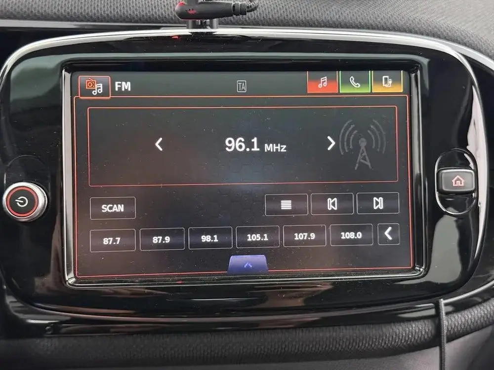 Smart Forfour EQ Comfort PLUS 18 kWh SOH 96%, Pano dak, Leer uit 2021, foto 17