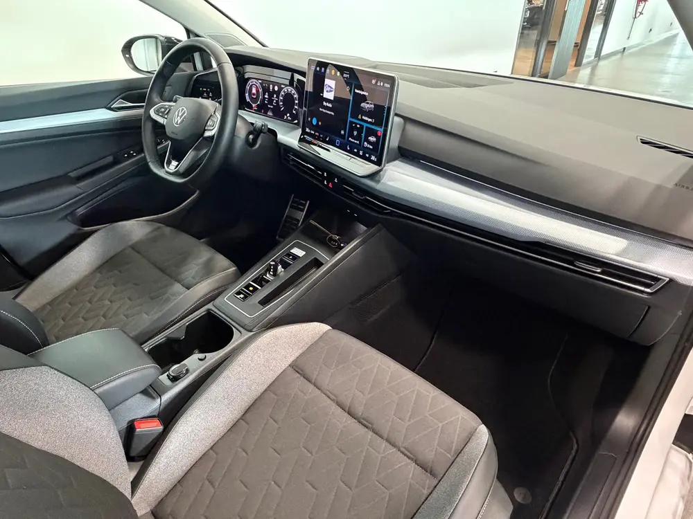 Volkswagen Golf 1.5 eTSI Goal 150pk|LED|Navigatie|Virtual|Ca uit 2025, foto 8