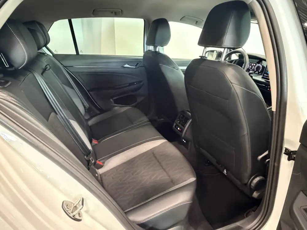 Volkswagen Golf 1.5 eTSI Goal 150pk|LED|Navigatie|Virtual|Ca uit 2025, foto 9